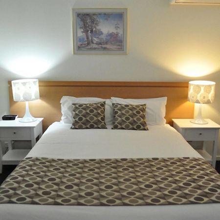 Albury Burvale Motor Inn Kültér fotó