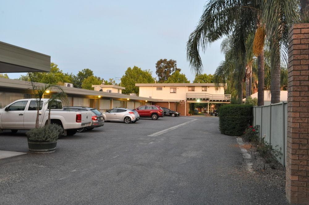 Albury Burvale Motor Inn Kültér fotó