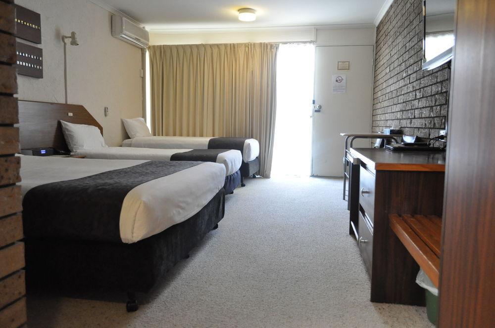 Albury Burvale Motor Inn Kültér fotó