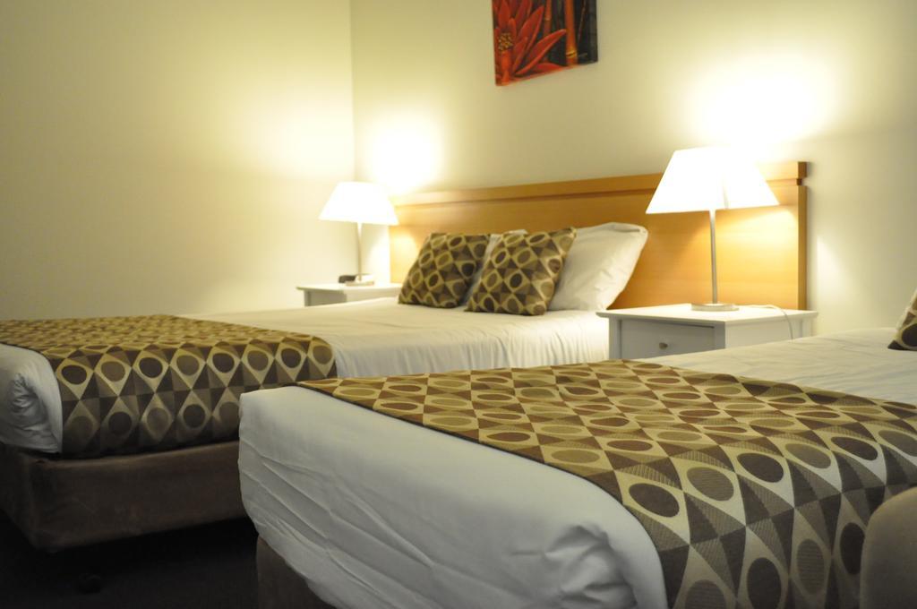 Albury Burvale Motor Inn Kültér fotó