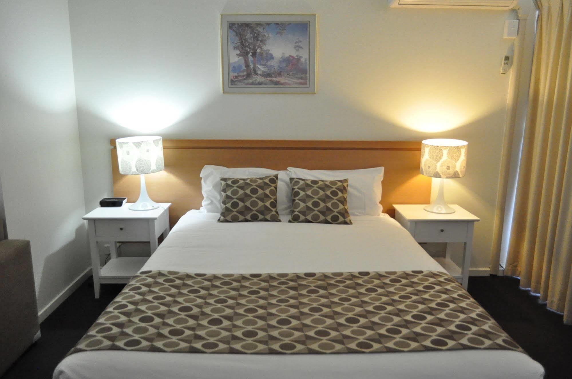 Albury Burvale Motor Inn Kültér fotó