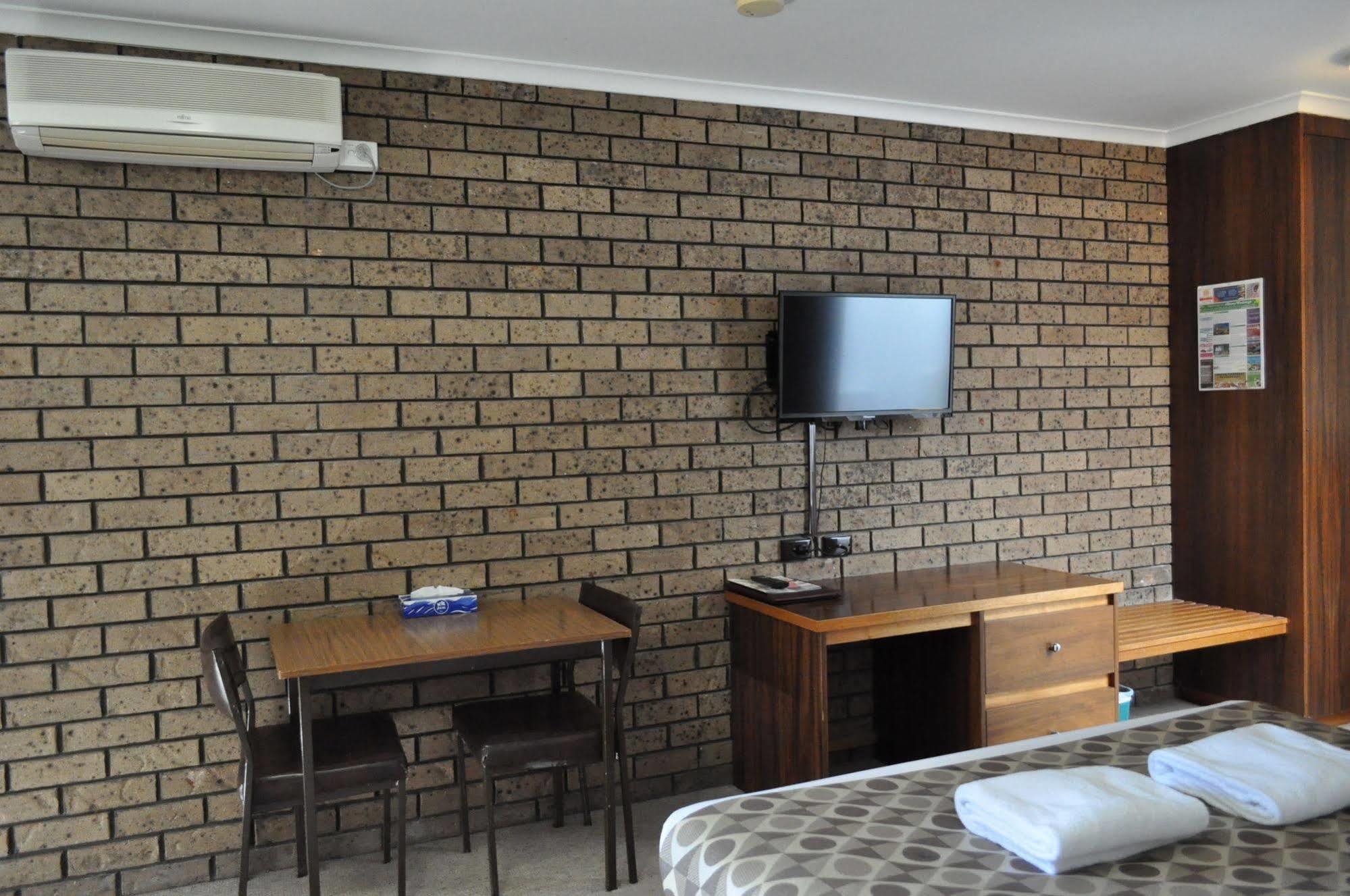 Albury Burvale Motor Inn Kültér fotó